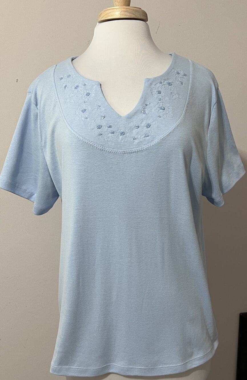 Karen Scott Shirt Top Womens XL Baby Blue Beaded Stretch Short Sleeve Pullover